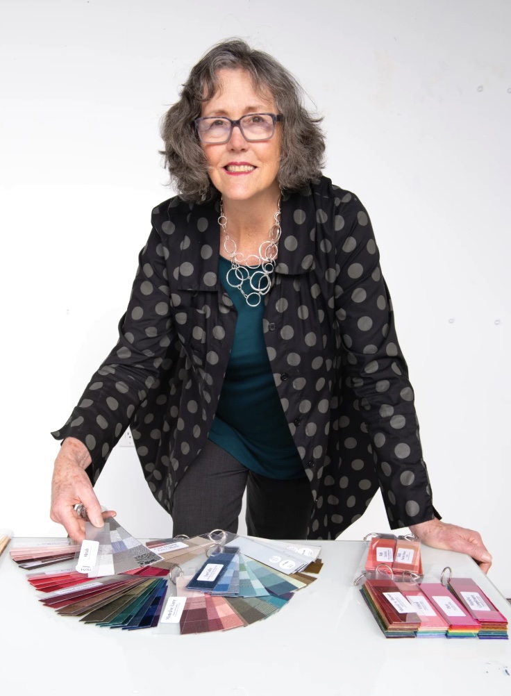 Mary Lou Manlove, Color Consultant and Trainer in the SF Bay Area with a studio in San Mateo.