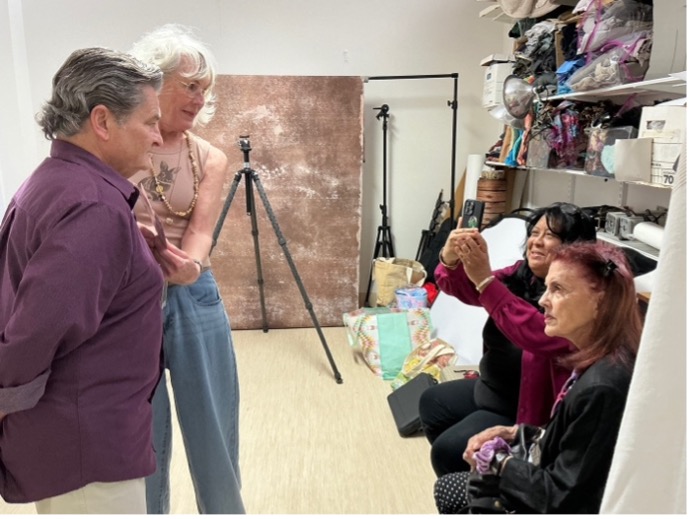 Lori demonstrates Bob's color palette.